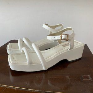 Suzanne Rae Puffy Strap Platform Sandal White 39
